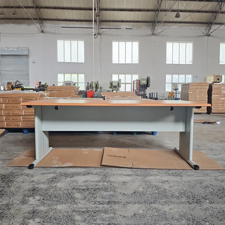 Desk With Metal Legs